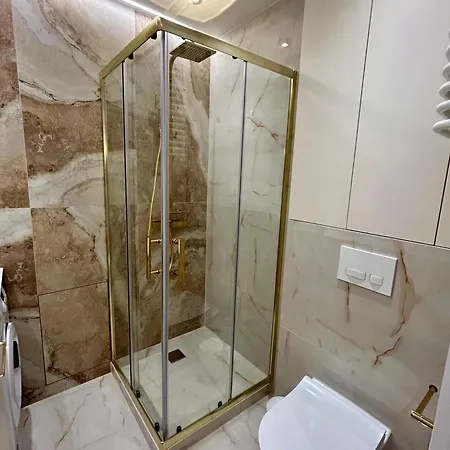Hillon Gold With Balcony - Krakow, Bronowice *