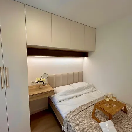 Hillon Gold With Balcony - Krakow, Bronowice Kraków