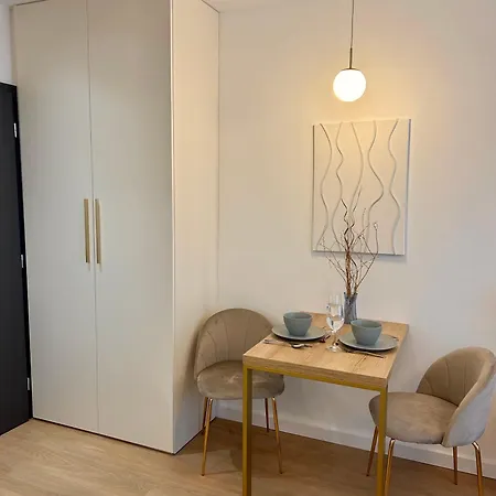 아파트 Hillon Gold With Balcony - Krakow, Bronowice